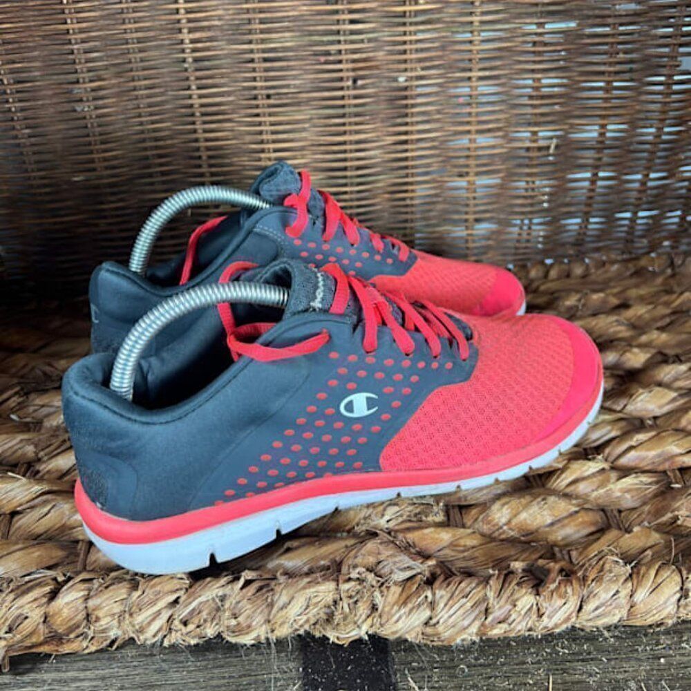 Champion‎ Women's Black & Pink Gusto Cross Trainer Sneakers Size 9